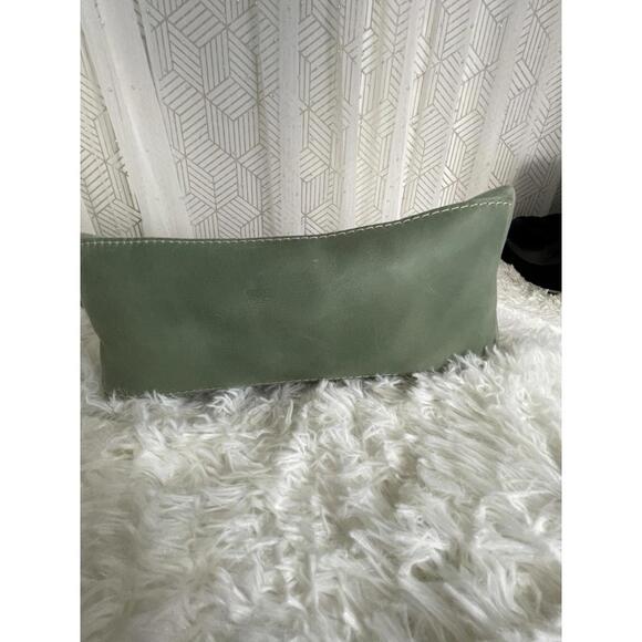 Portland Leather Green Mini Crossbody Tote Zipper Closure EUC - Picture 3 of 9